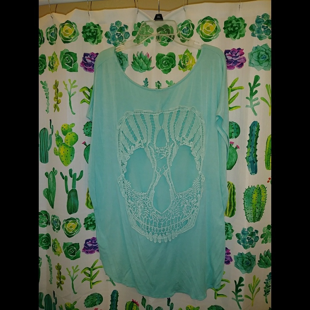 Mint shirt